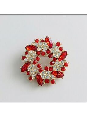 Red White Rhinestone Wreath Brooch Gold Tones New
